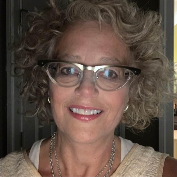 Meet your Posher, Laurel - Picture 1 of 1